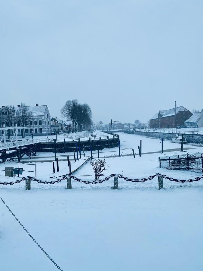 Gasthaus Hafenblick Tonning Bagian luar foto