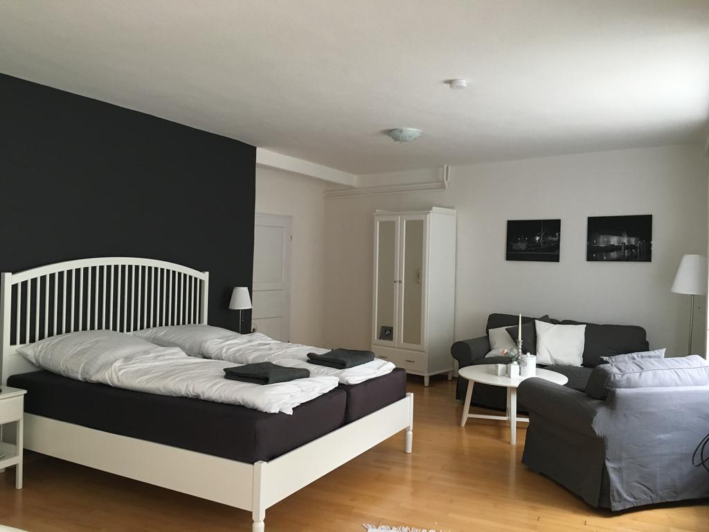 Gasthaus Hafenblick Tonning Bagian luar foto