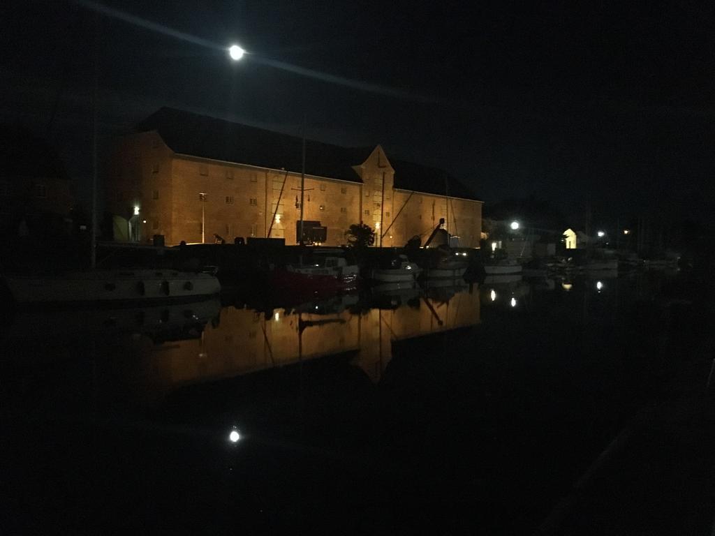 Gasthaus Hafenblick Tonning Bagian luar foto